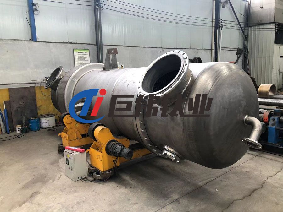 鈦冷凝管的優越性與應用中存在的問題 鈦冷凝管的優越性與應用中存在的問題